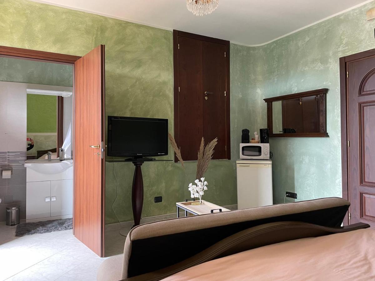 וילאפרנקה טירנה Residence Don Turi מראה חיצוני תמונה