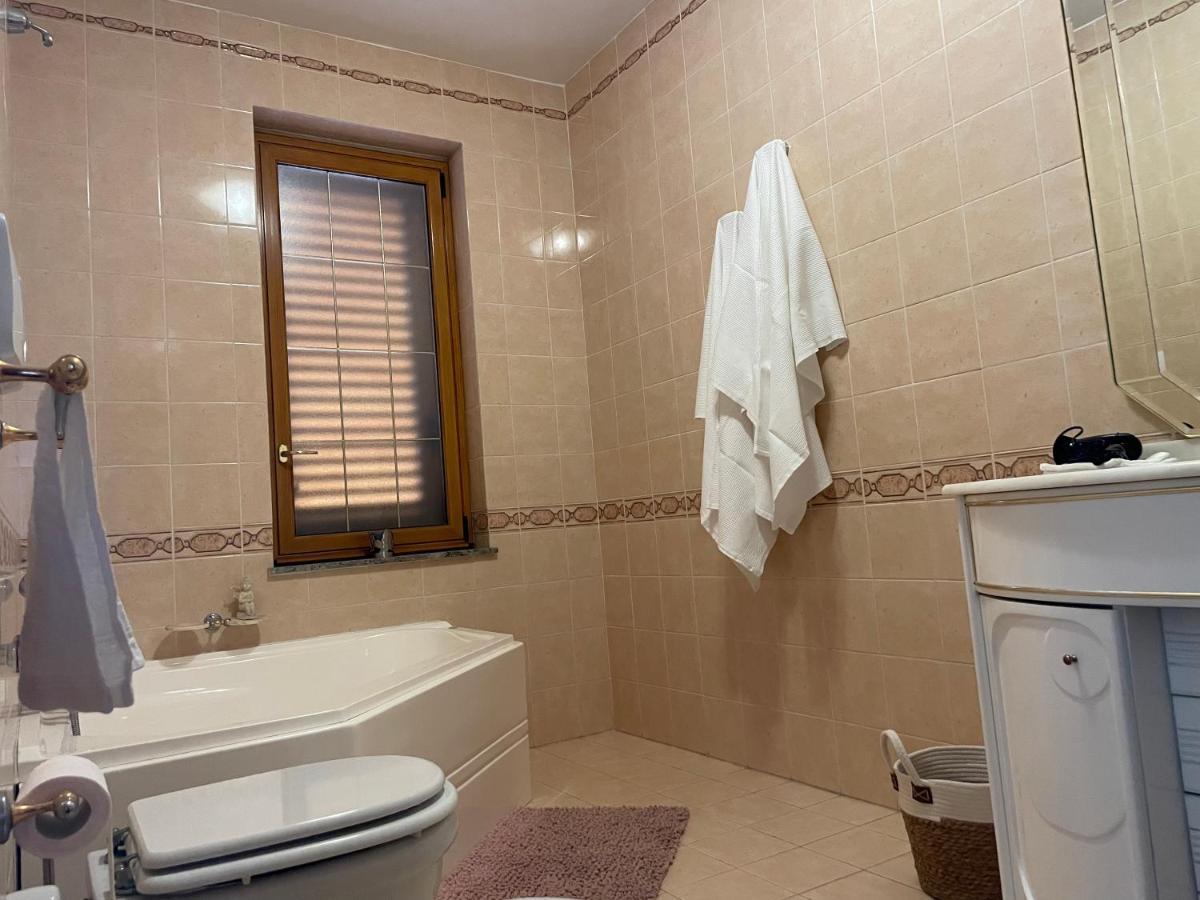 וילאפרנקה טירנה Residence Don Turi מראה חיצוני תמונה