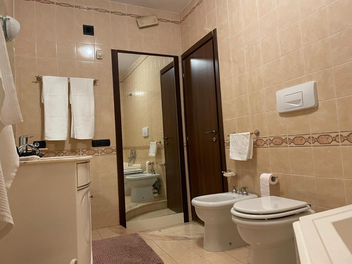 וילאפרנקה טירנה Residence Don Turi מראה חיצוני תמונה