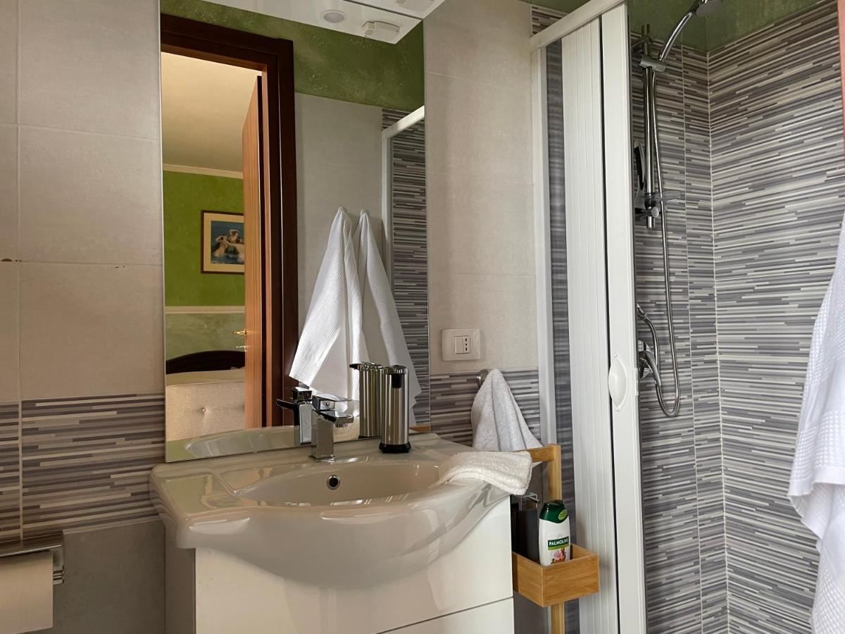 וילאפרנקה טירנה Residence Don Turi מראה חיצוני תמונה