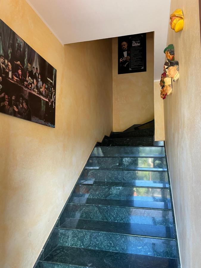 וילאפרנקה טירנה Residence Don Turi מראה חיצוני תמונה