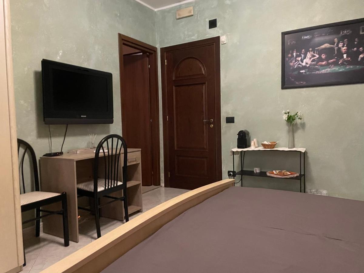 וילאפרנקה טירנה Residence Don Turi מראה חיצוני תמונה