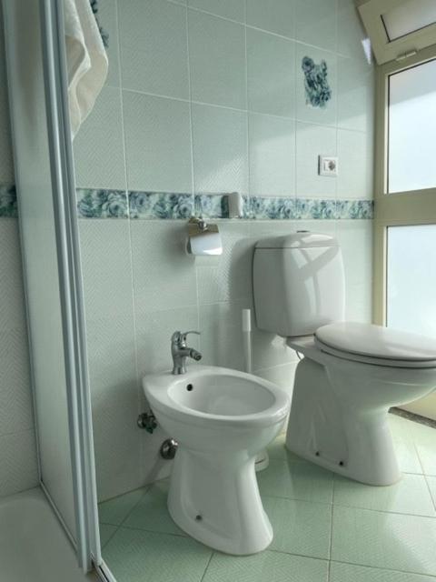 וילאפרנקה טירנה Residence Don Turi מראה חיצוני תמונה