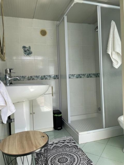 וילאפרנקה טירנה Residence Don Turi מראה חיצוני תמונה